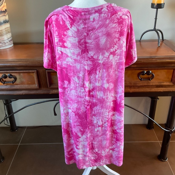 Tie Dye Women’s Night-Shirt. Pink/White. Size L - Picture 5 of 8
